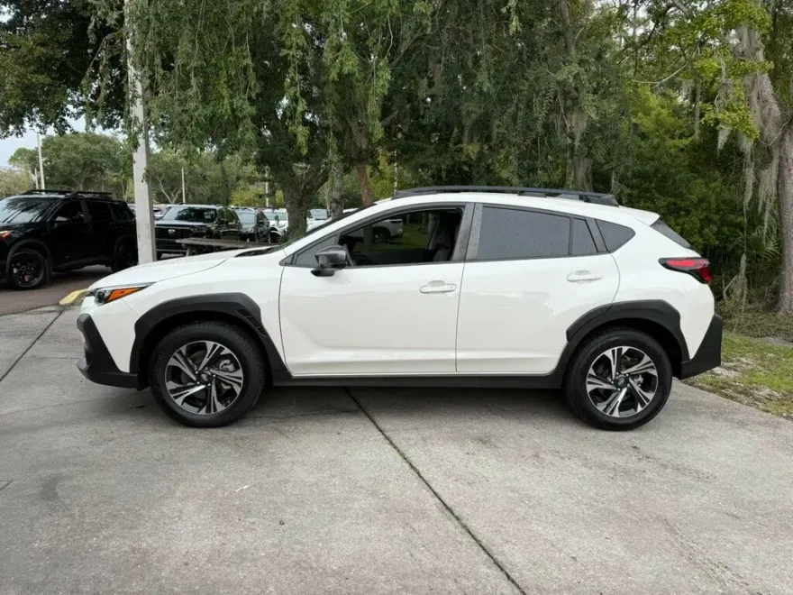 2024 Subaru Crosstrek Premium photo 1