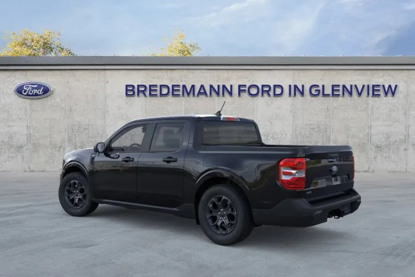 2025 Ford Maverick XLT photo 1