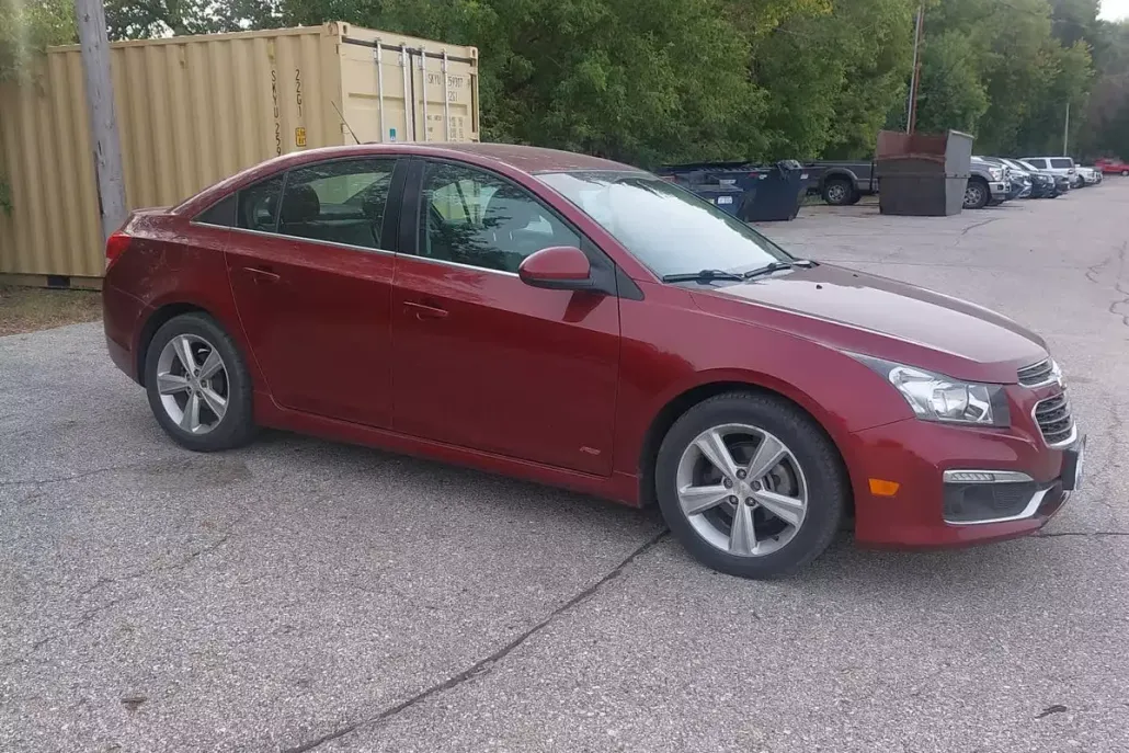 2015 Chevrolet Cruze LT photo 1
