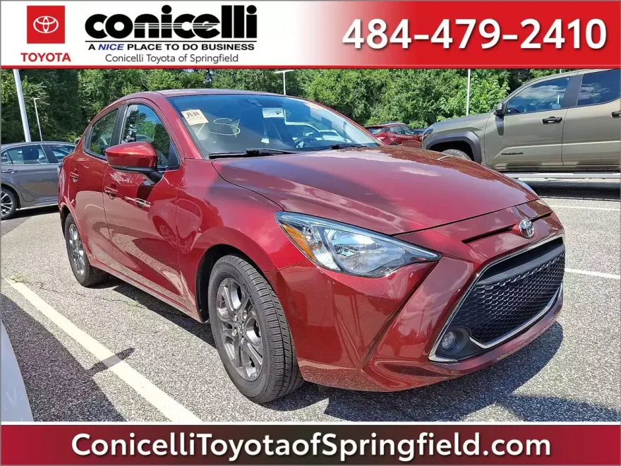 2019 Toyota Yaris L photo 1