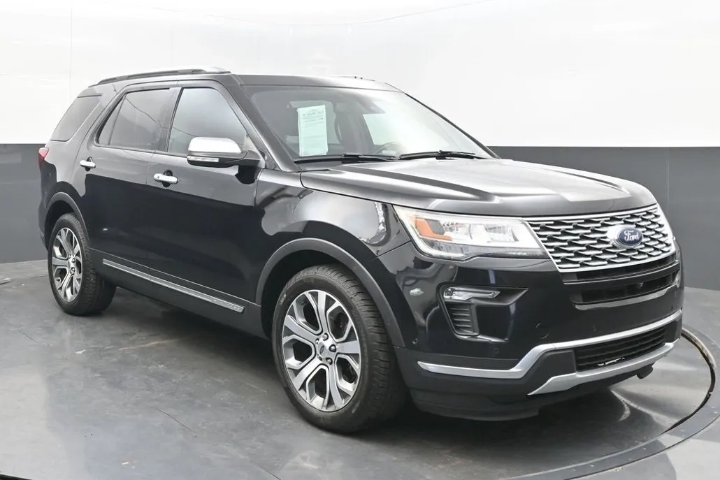 2018 Ford Explorer Platinum photo 1