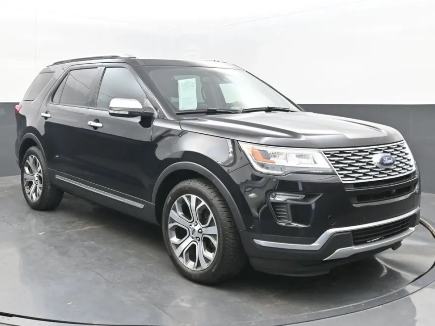 2018 Ford Explorer Platinum photo 1