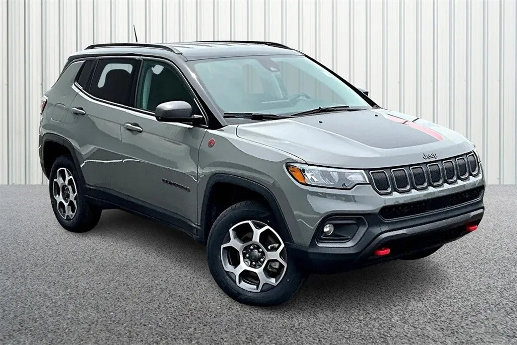 2022 Jeep Compass Trailhawk photo 1