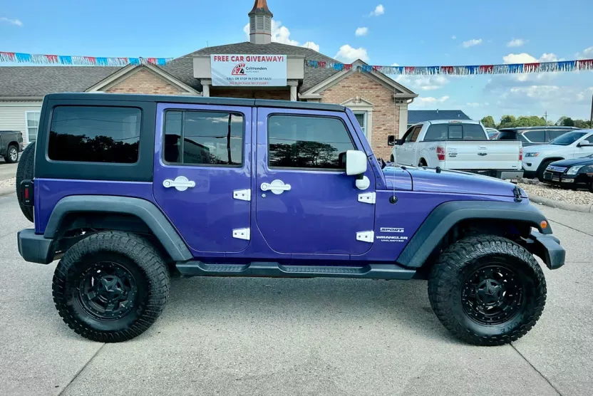 2017 Jeep Wrangler Unlimited Sport photo 1