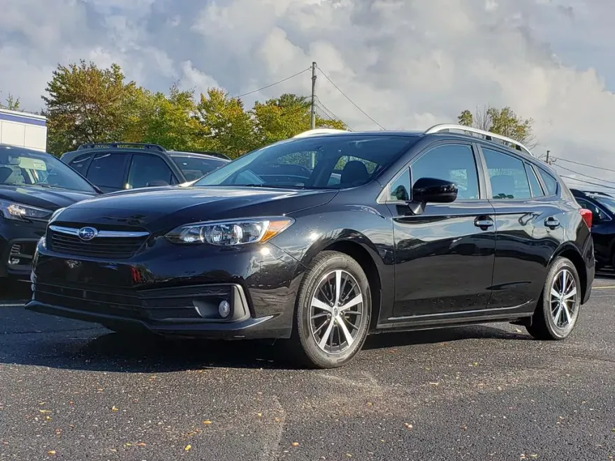 2023 Subaru Impreza Premium photo 1