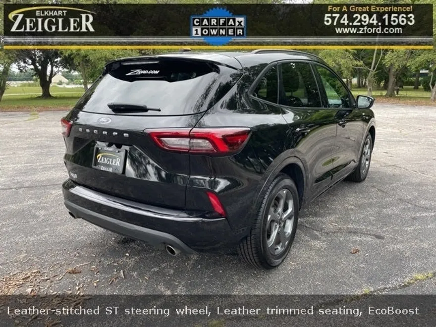 2024 Ford Escape ST-Line photo 1