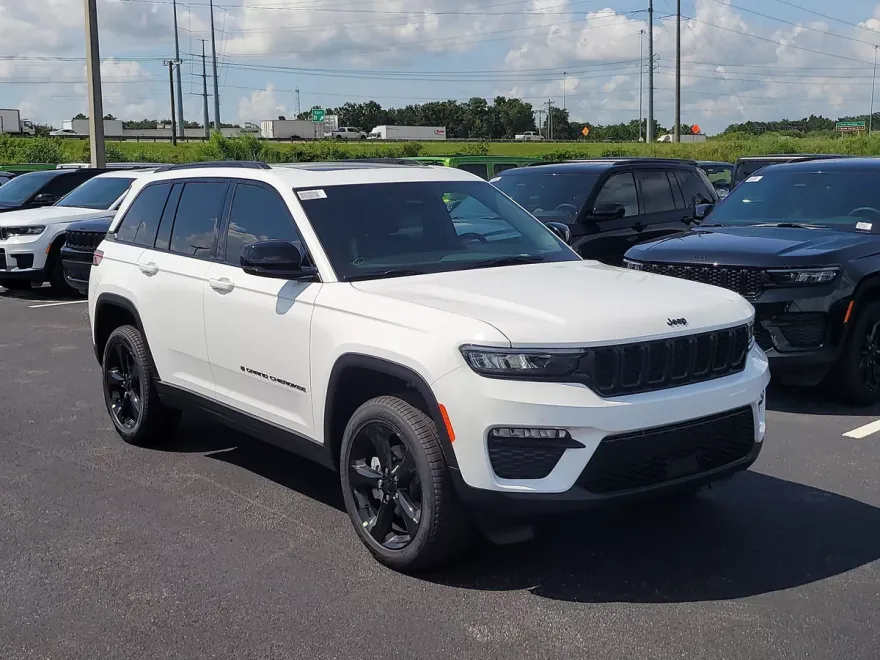 2025 Jeep Grand Cherokee Limited photo 1