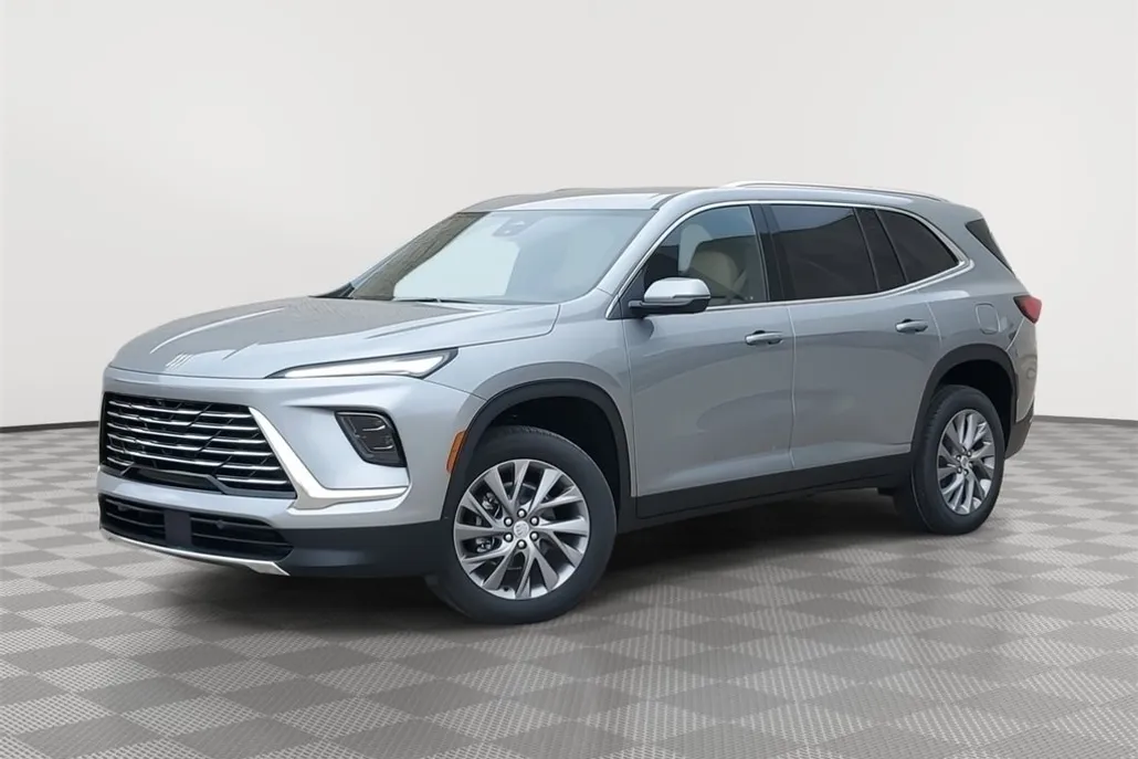 2025 Buick Enclave Preferred photo 1