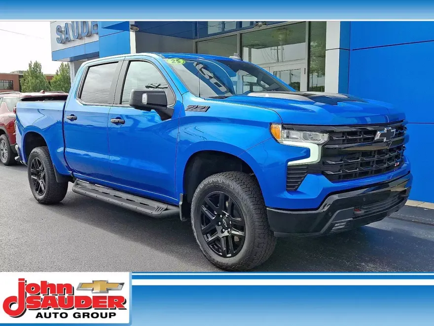 2025 Chevrolet Silverado 1500 LT Trail Boss photo 1