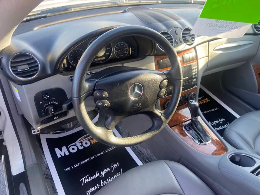 2008 Mercedes Benz CLK 350 photo 1