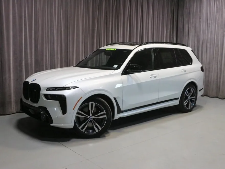 2025 Bmw X7 M60i photo 1