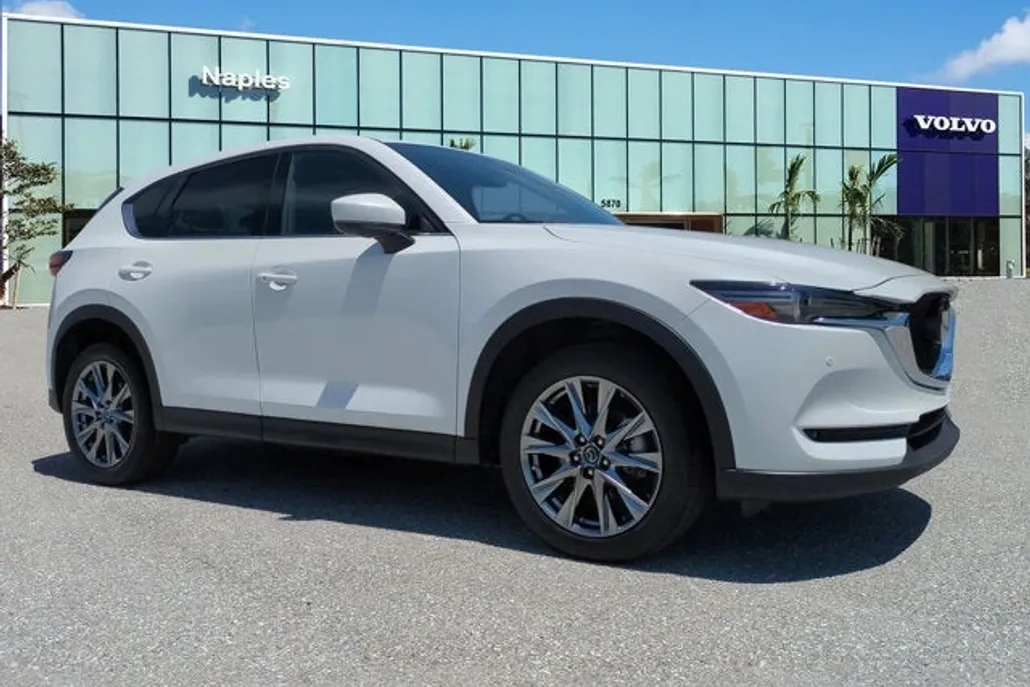 2019 Mazda CX-5 Signature photo 1