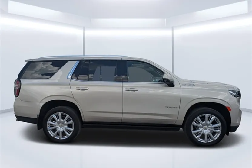 2022 Chevrolet Tahoe High Country photo 1