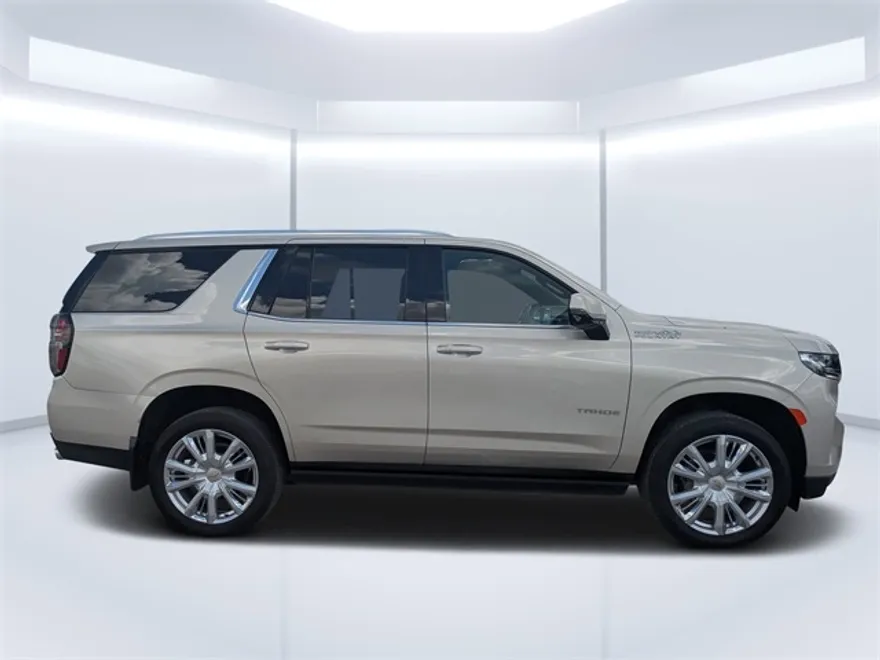 2022 Chevrolet Tahoe High Country photo 1