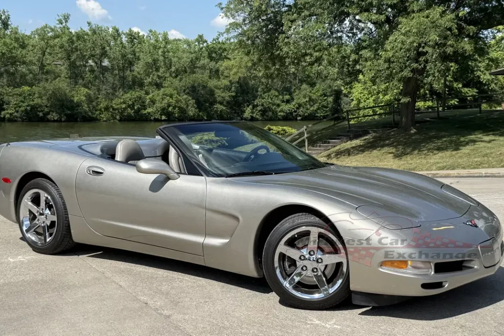 1999 Chevrolet Corvette photo 1