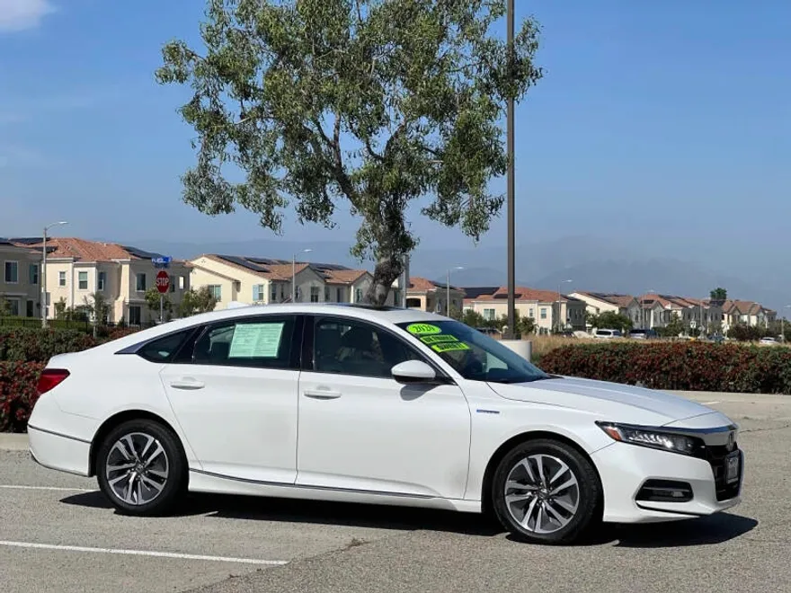 2020 Honda Accord Hybrid EX photo 1
