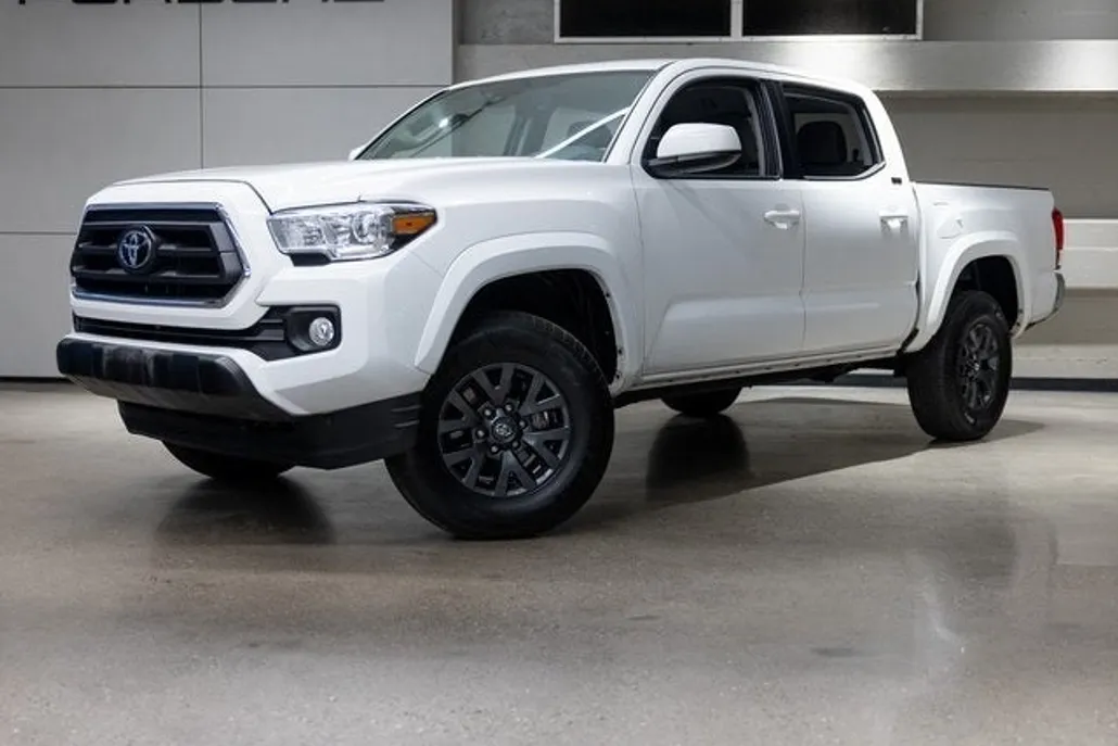 2022 Toyota Tacoma SR5 V6 photo 1