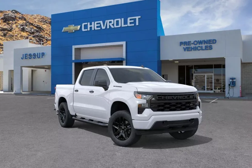 2026 Chevrolet Silverado 1500 Custom photo 1