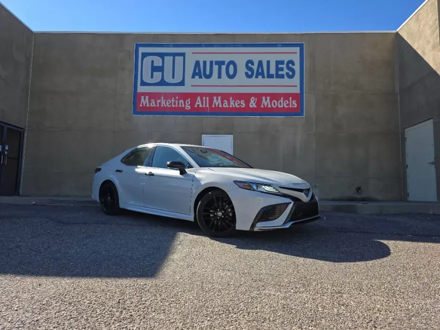 2023 Toyota Camry XSE photo 1