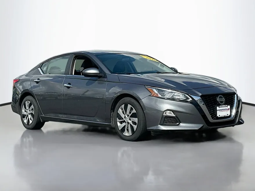 2020 Nissan Altima 2.5 S photo 1