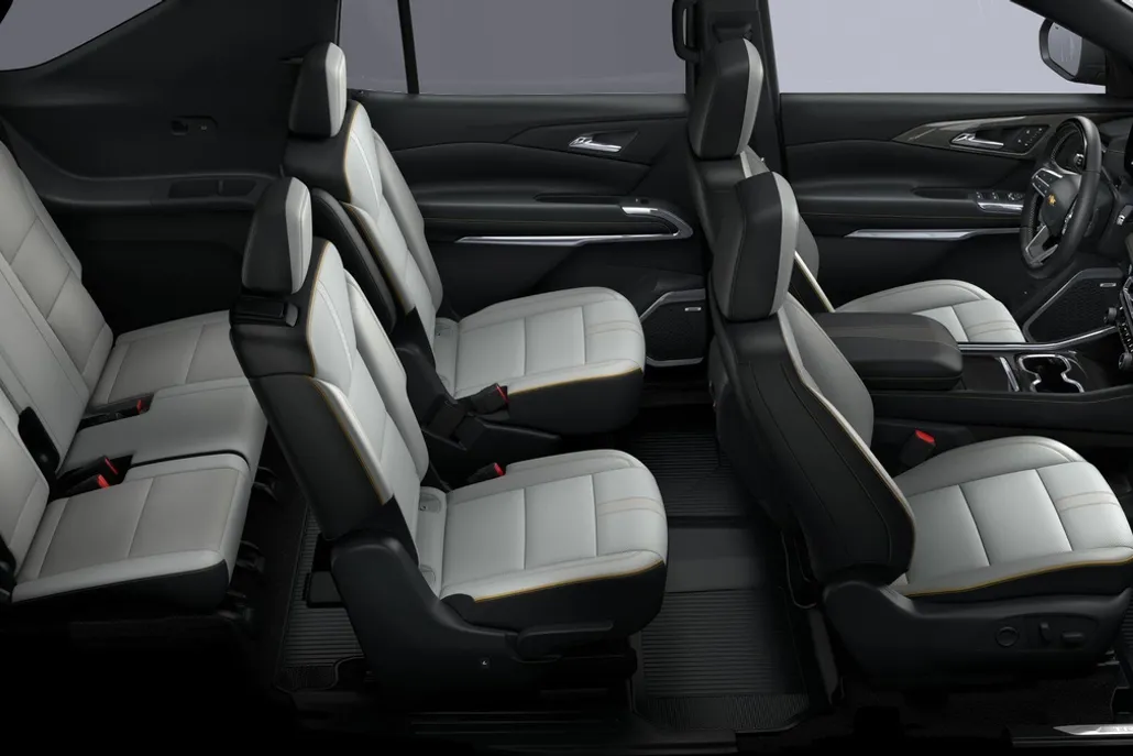 2026 Chevrolet Traverse High Country photo 1