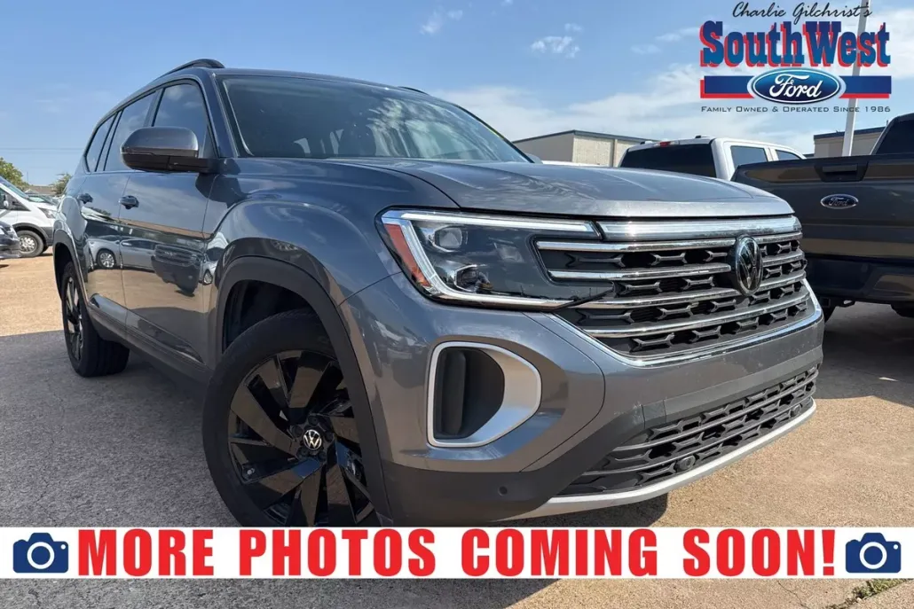 2024 Volkswagen Atlas SE Technology photo 1