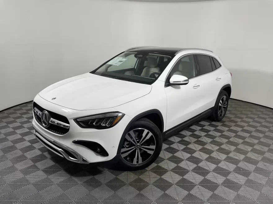 2026 Mercedes Benz GLA 250 photo 1