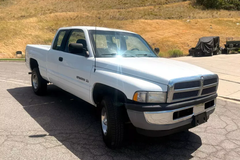 1996 Dodge Ram Laramie SLT photo 1
