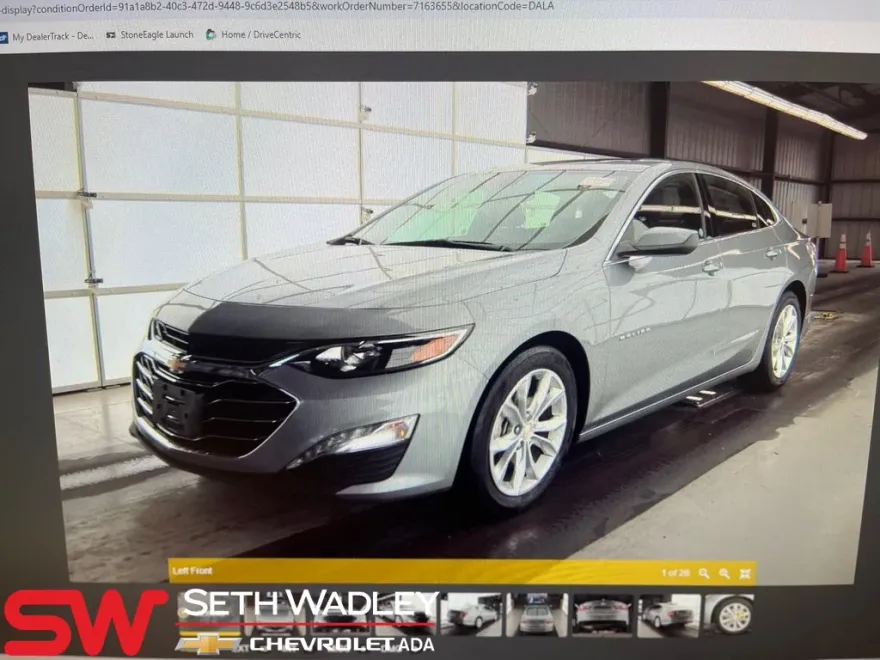 2024 Chevrolet Malibu 1LT photo 1