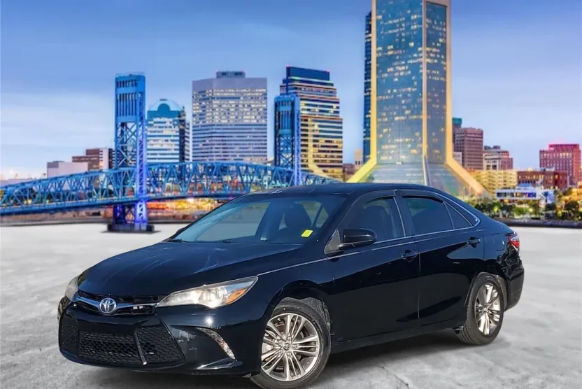 2017 Toyota Camry XSE photo 1