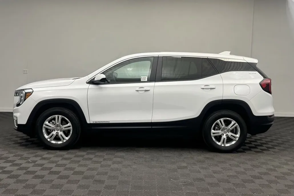 2024 Gmc Terrain SLE photo 1