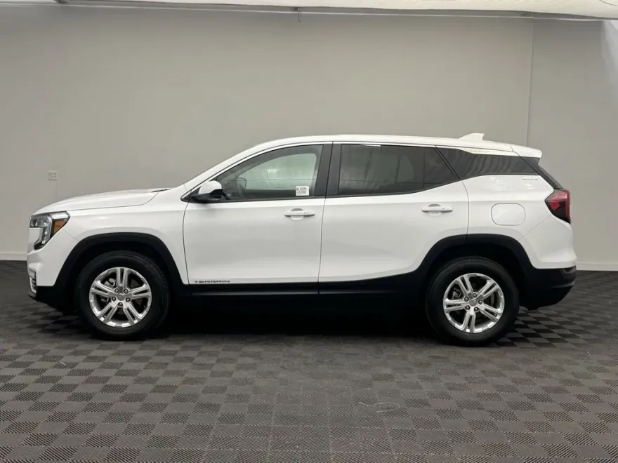 2024 Gmc Terrain SLE photo 1