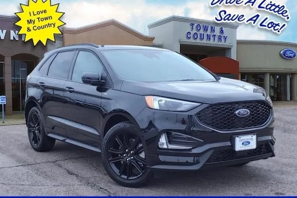 2024 Ford Edge ST photo 1