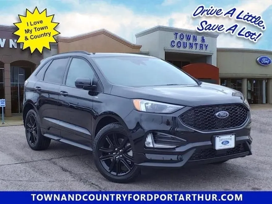 2024 Ford Edge ST photo 1