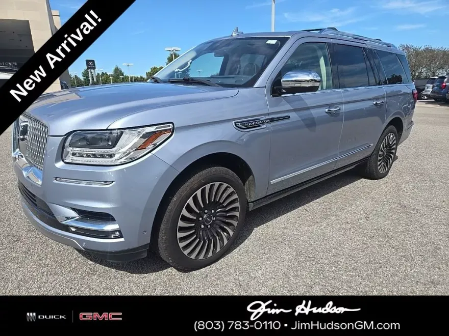 2019 Lincoln Navigator Black Label photo 1