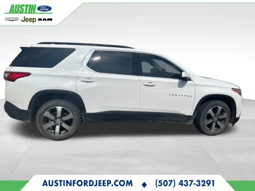 2020 Chevrolet Traverse Leather photo 1