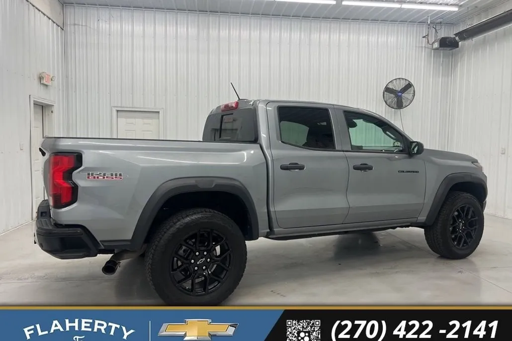 2023 Chevrolet Colorado Trail Boss photo 1
