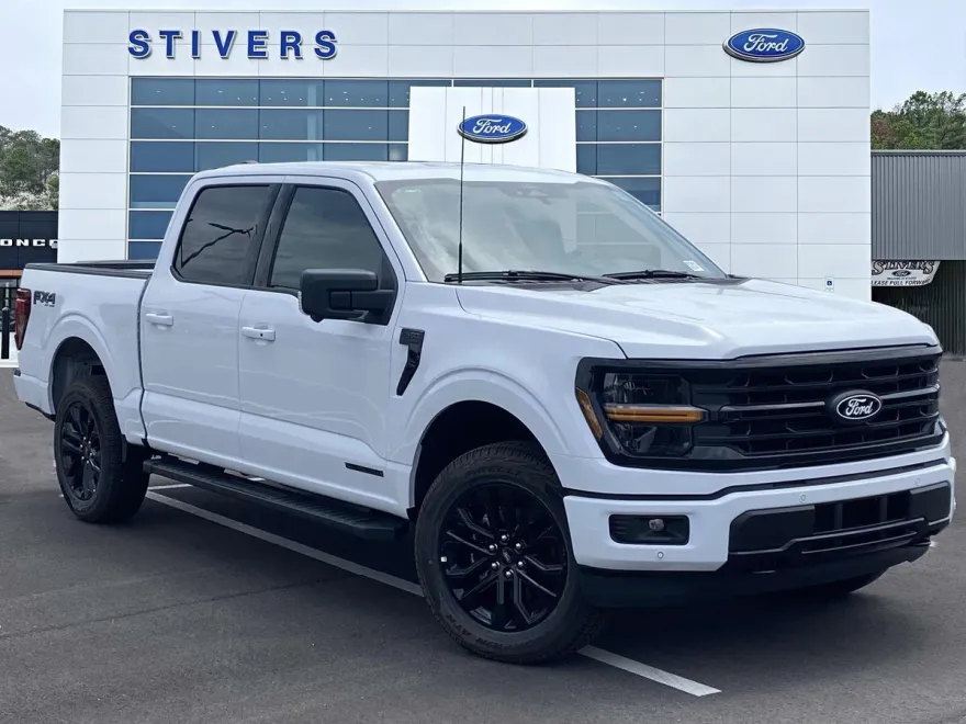 2025 Ford F-150 XLT photo 1