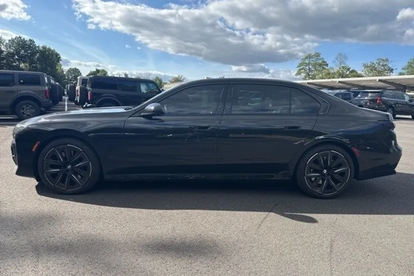 2024 Bmw 740i xDrive photo 1
