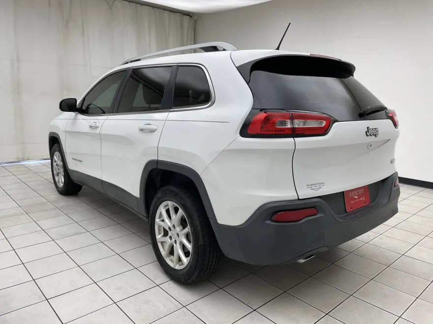 2017 Jeep Cherokee Latitude photo 1