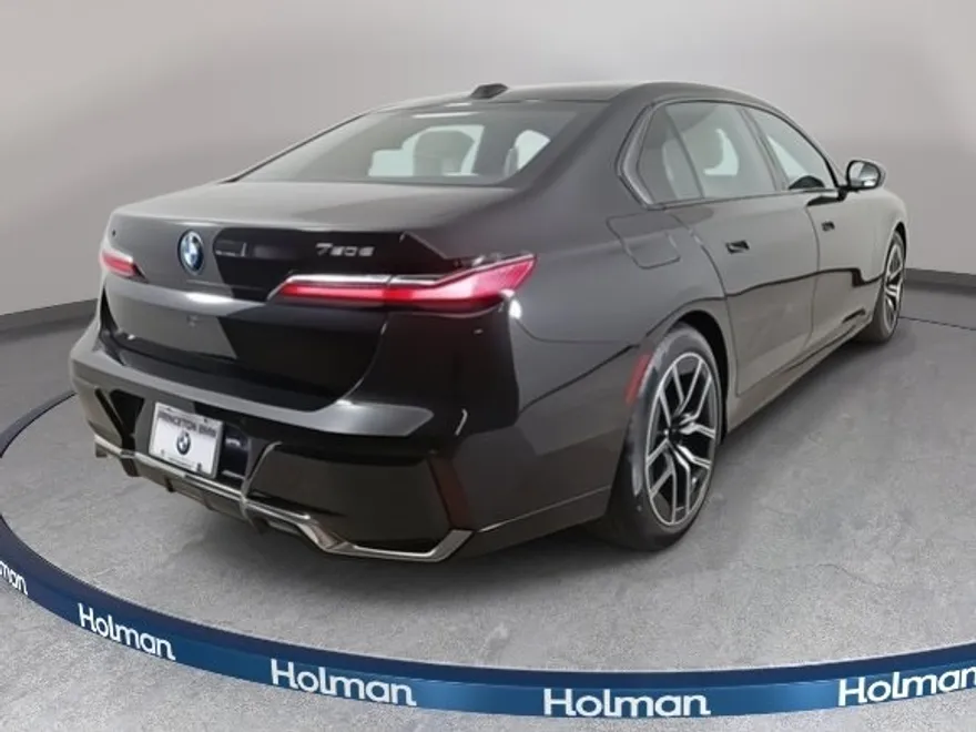 2025 Bmw 750e photo 1