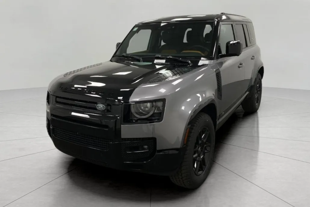 2024 Land Rover Defender 110 X photo 1