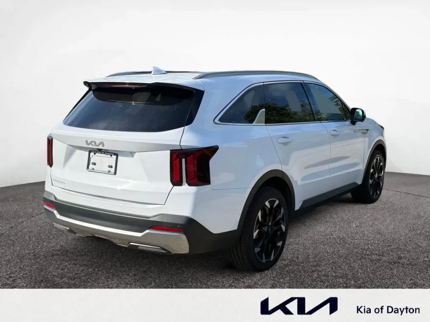 2025 Kia Sorento SX photo 1