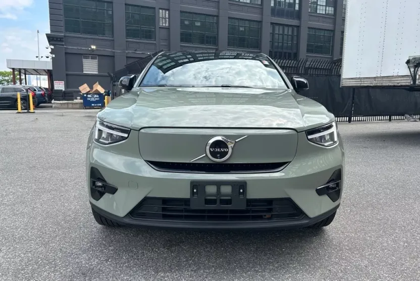 2024 Volvo C40 Recharge Plus photo 1