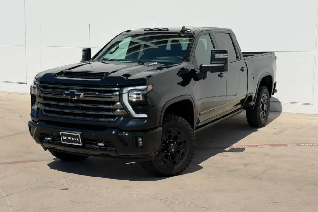 2024 Chevrolet Silverado 2500HD High Country photo 1