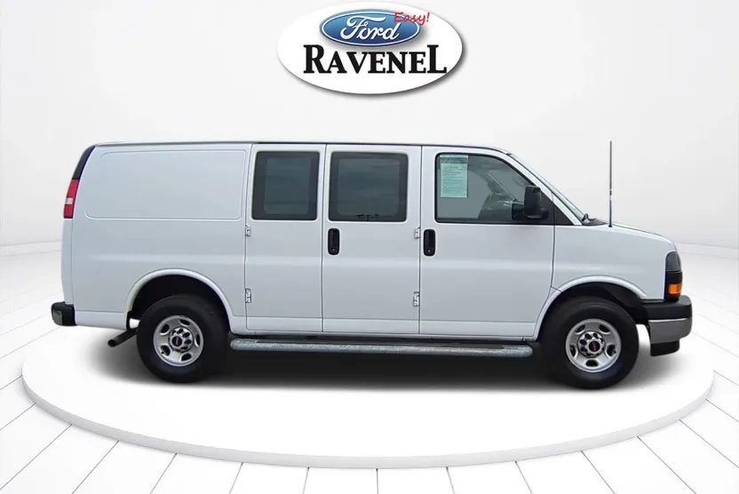 2023 Gmc Savana 2500 Cargo photo 1