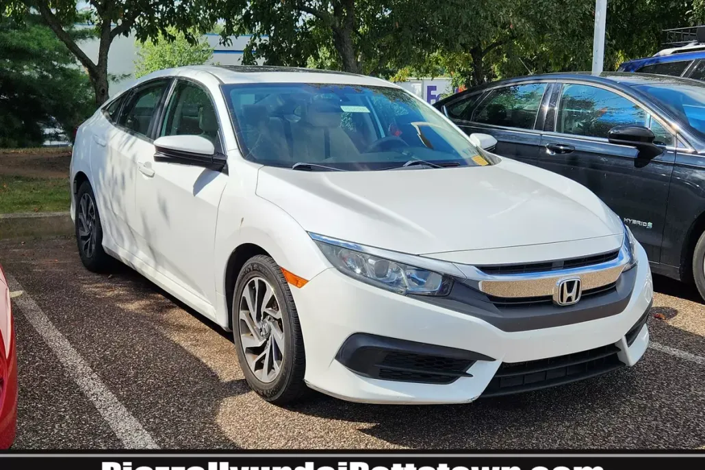 2018 Honda Civic EX photo 1
