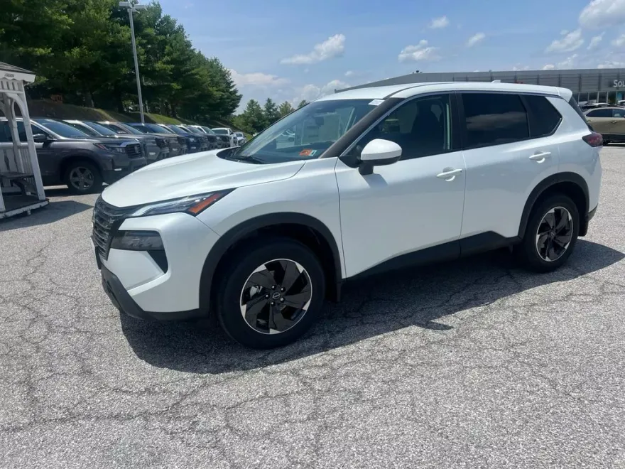 2025 Nissan Rogue SV photo 1