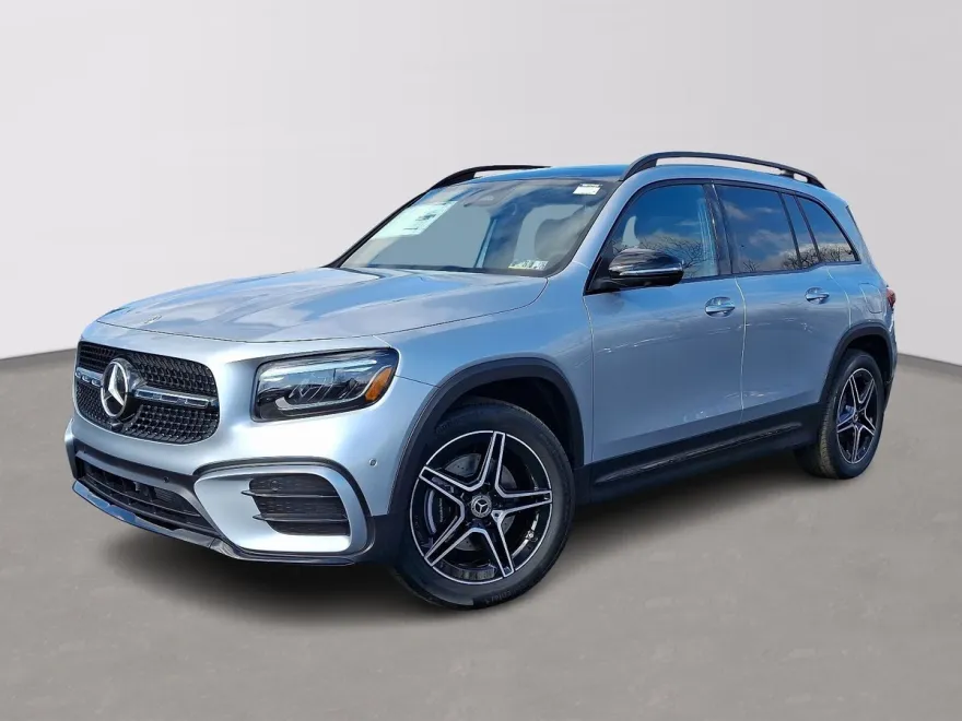 2025 Mercedes Benz GLB 250 4MATIC photo 1