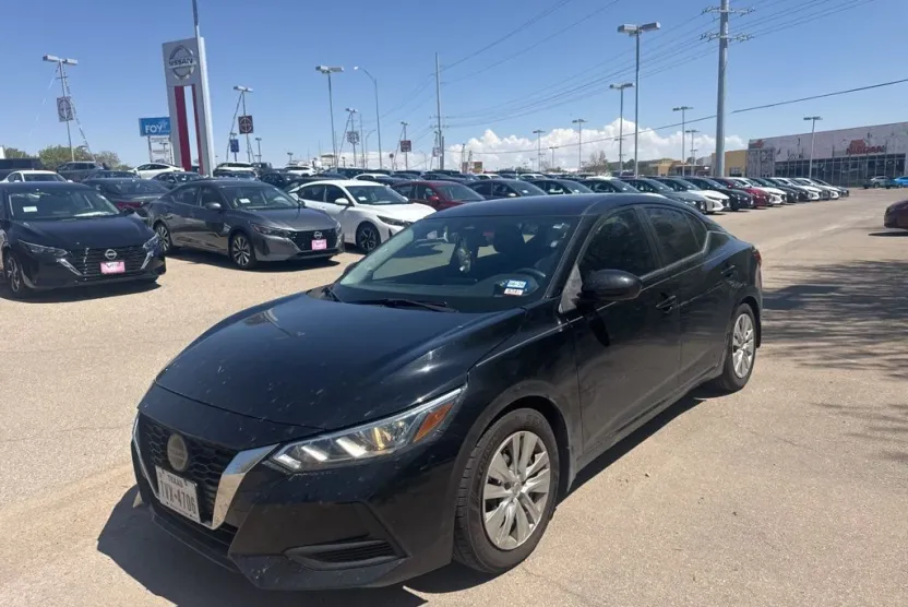 2021 Nissan Sentra S photo 1